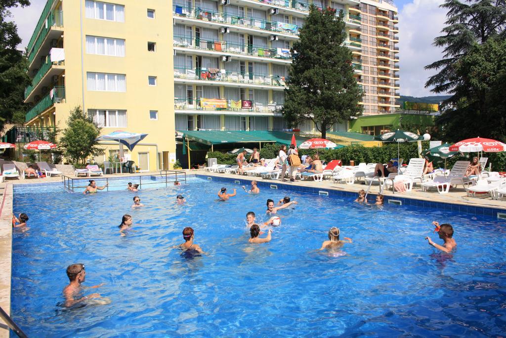 גולדן סנדס Hotel Varshava מראה חיצוני תמונה